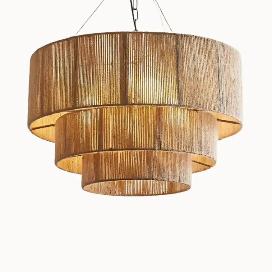 Suspension en fibres naturelles tressées, luminaire design nordique à plusieurs niveaux. 