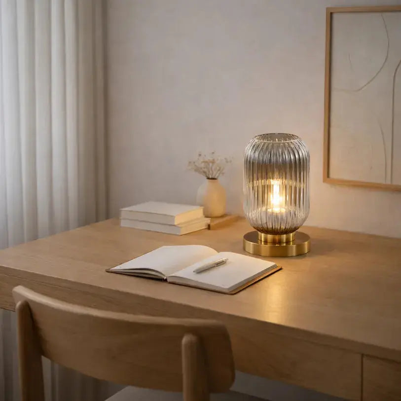 Lampe de chevet en Verre & Laiton | Yrsa NORDSIA