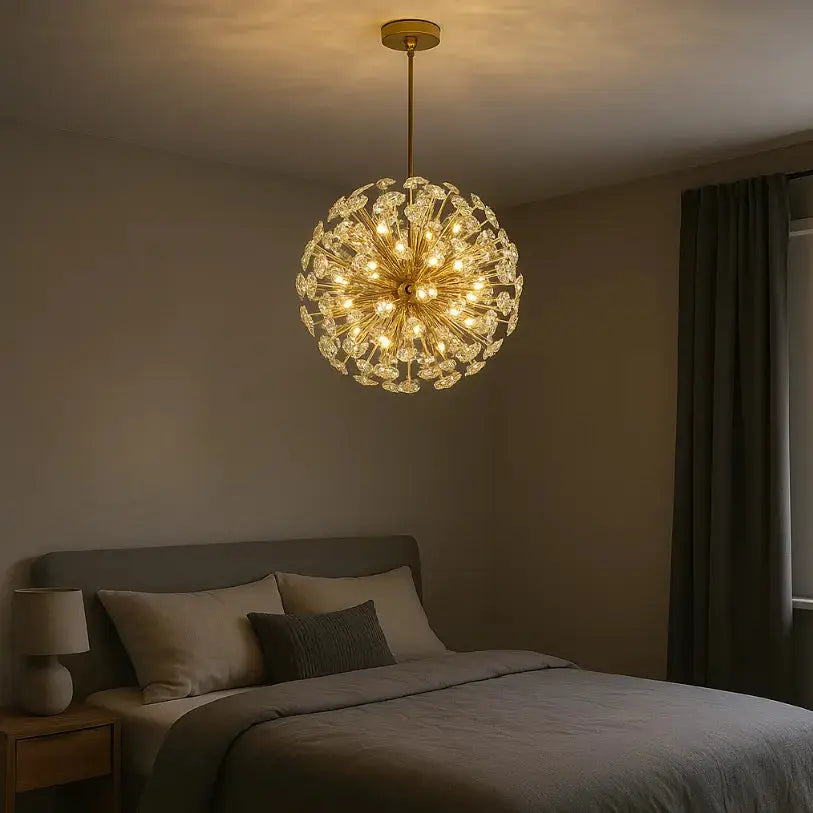 Suspension moderne en cristal & métal doré Ø 35 cm | Signe NORDSIA